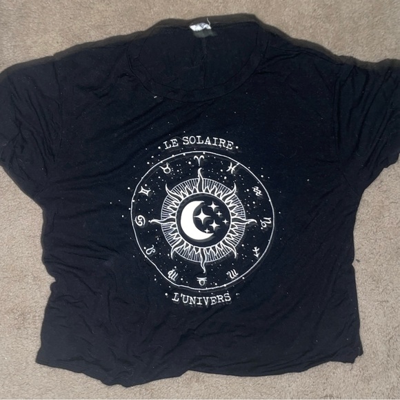 stretchy/baggy shirt. has astrology on it. - Picture 1 of 2